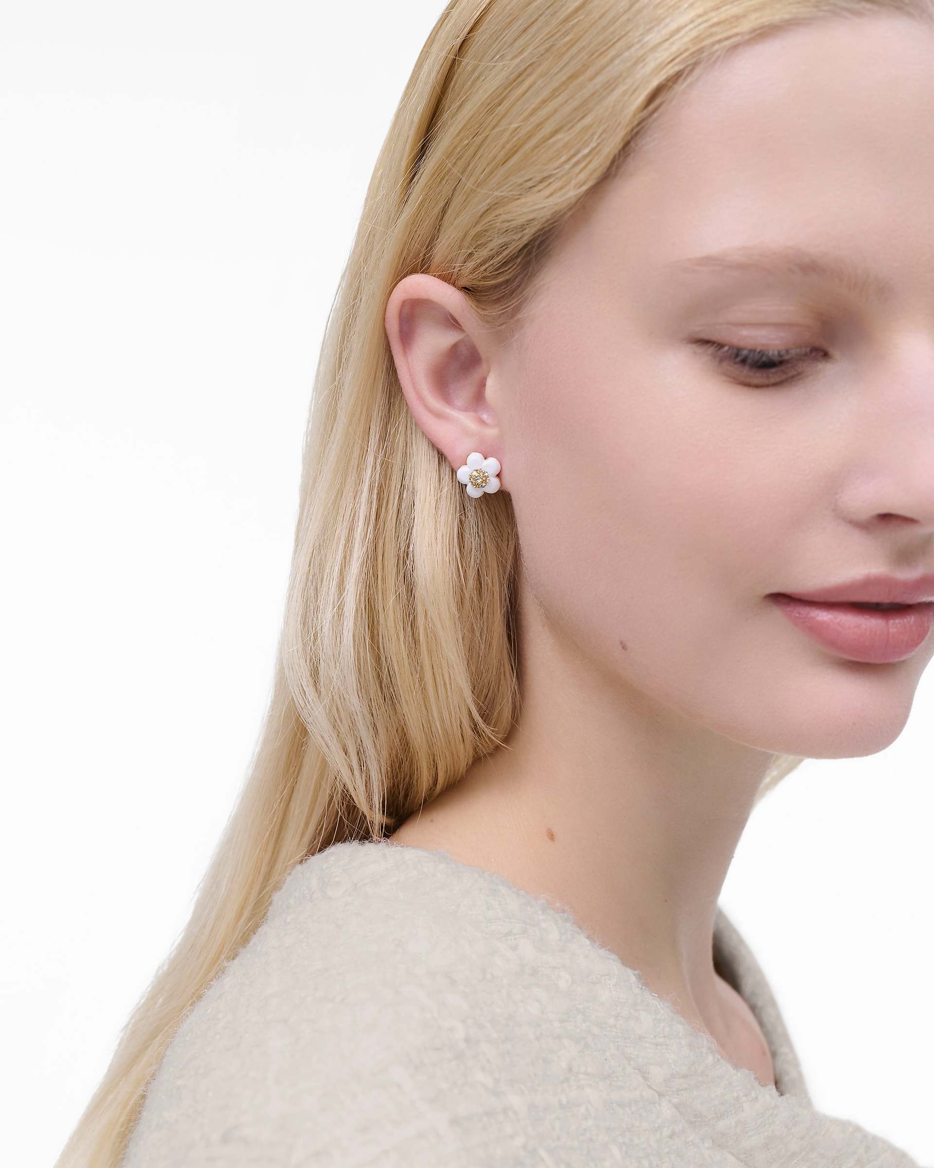 The Daisy Stud Earrings - Gold/White | Marc Jacobs on sale