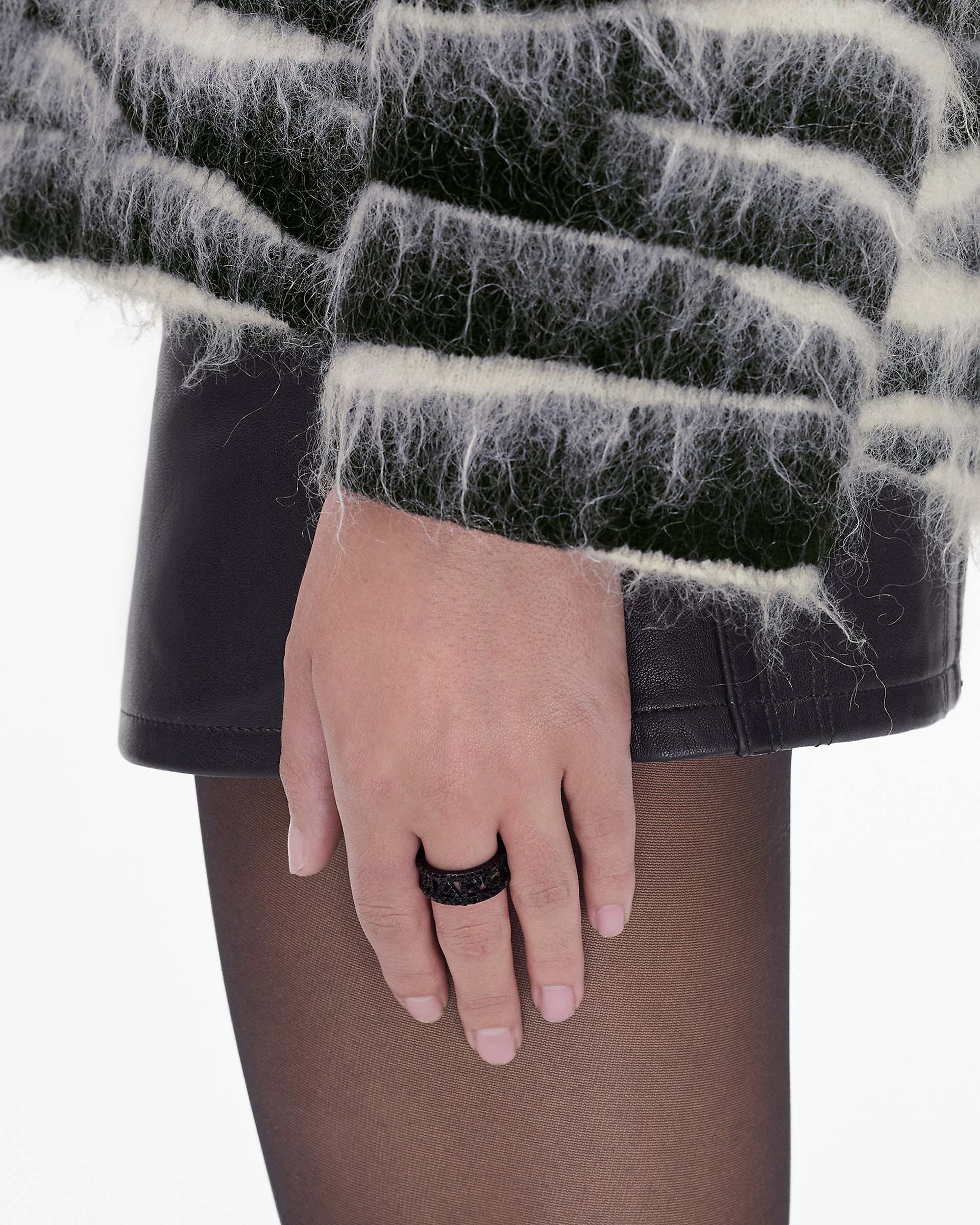 The Monogram Pave Ring - Black/Black Crystal | Marc Jacobs on sale