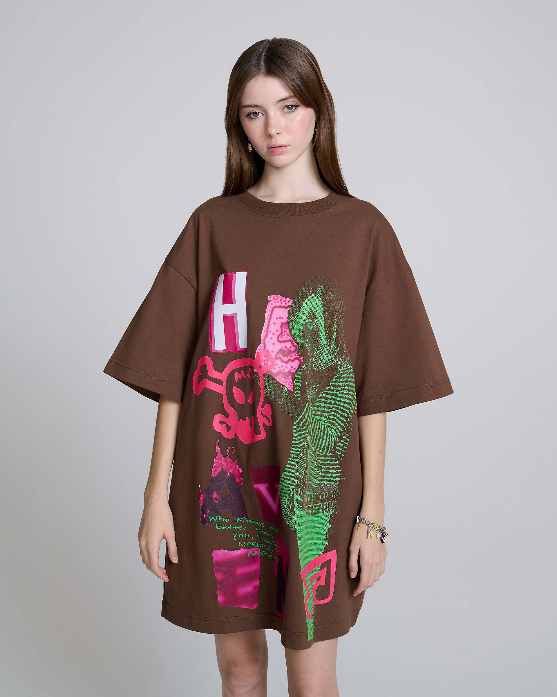 Oversized Relaxed Tee - Brown | Marc Jacobs on sale