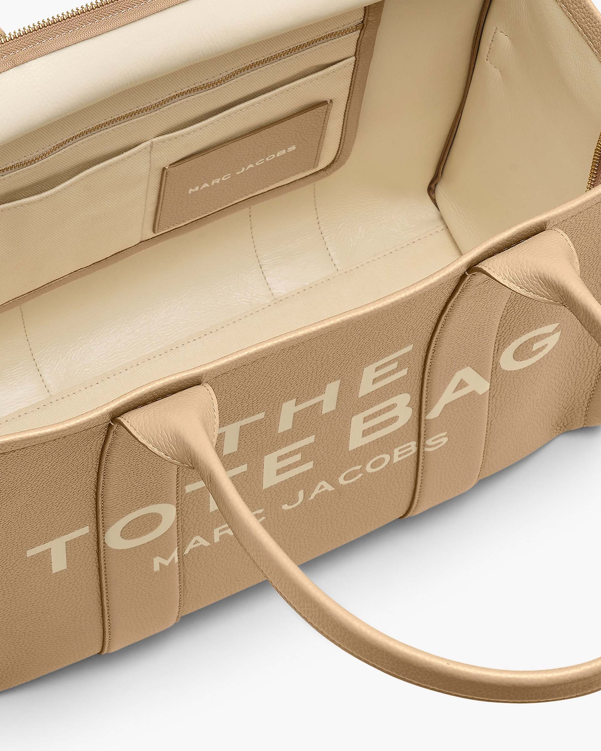 The Leather Large Tote Bag - Camel | Marc Jacobs on sale