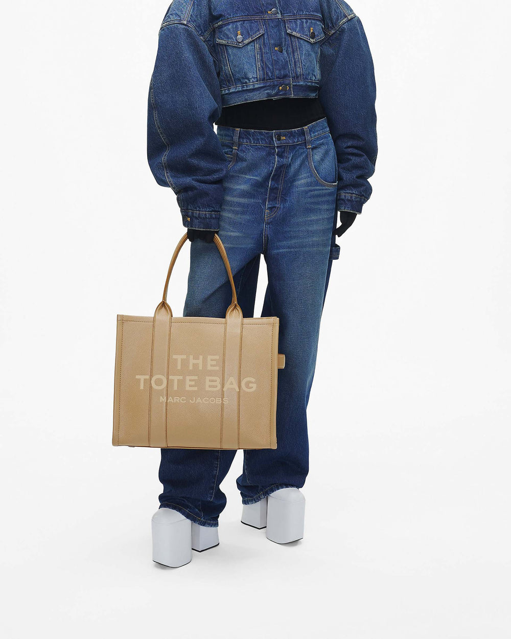The Leather Large Tote Bag - Camel | Marc Jacobs on sale