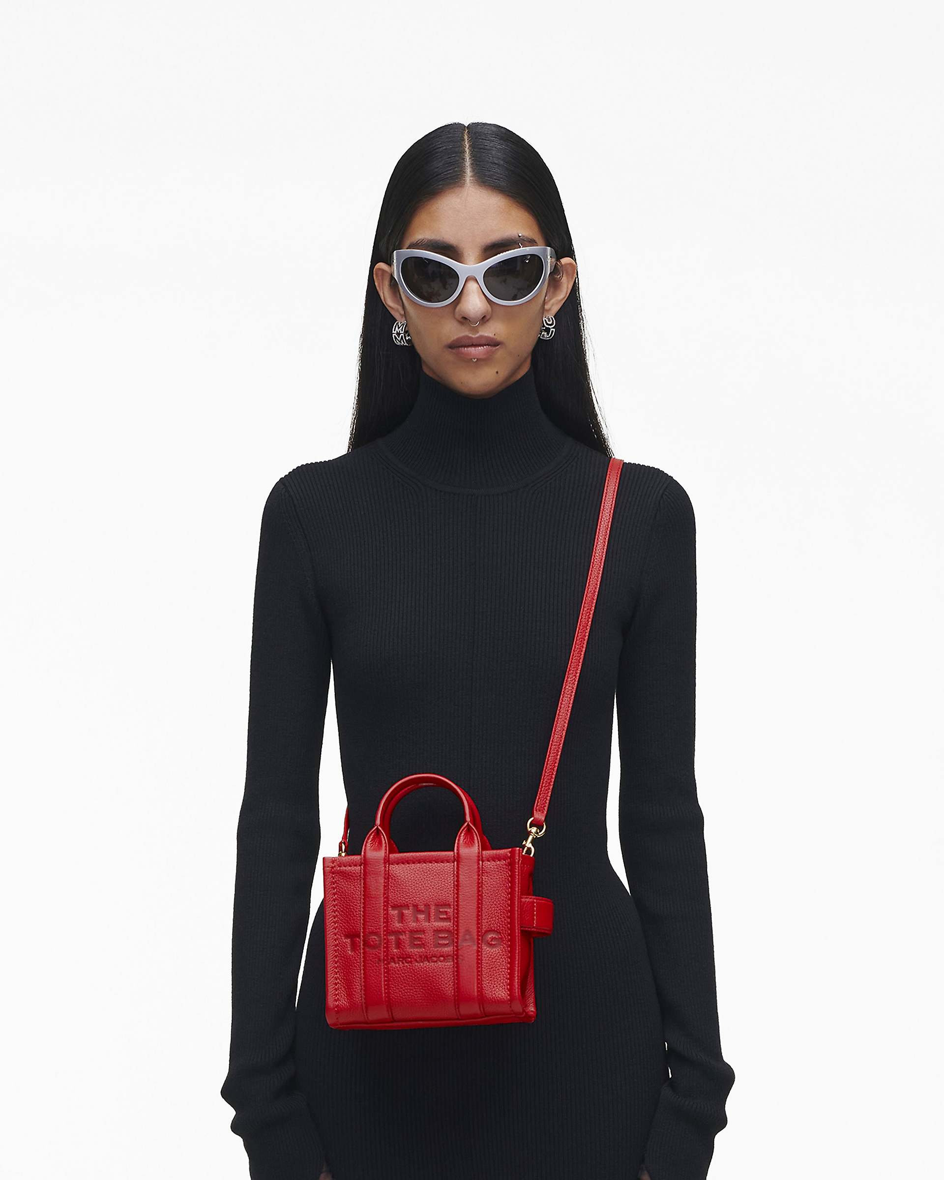 The Leather Crossbody Tote Bag - True Red | Marc Jacobs online