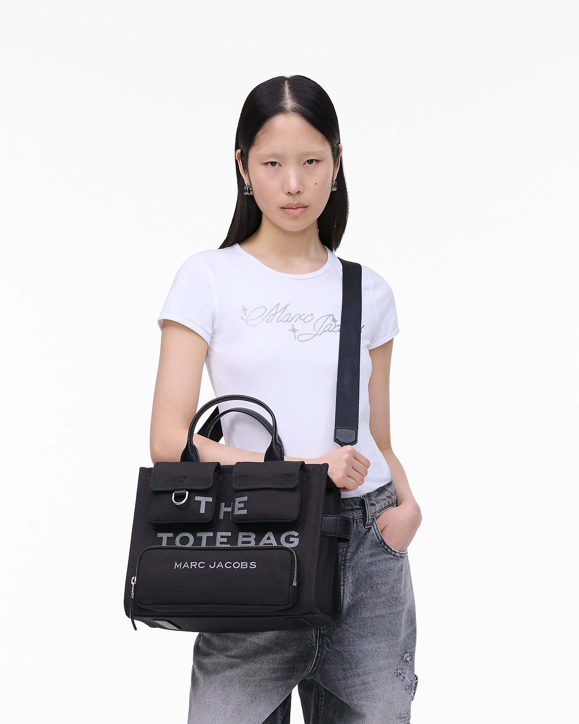 The Cargo Canvas Medium Tote Bag - Black | Marc Jacobs online