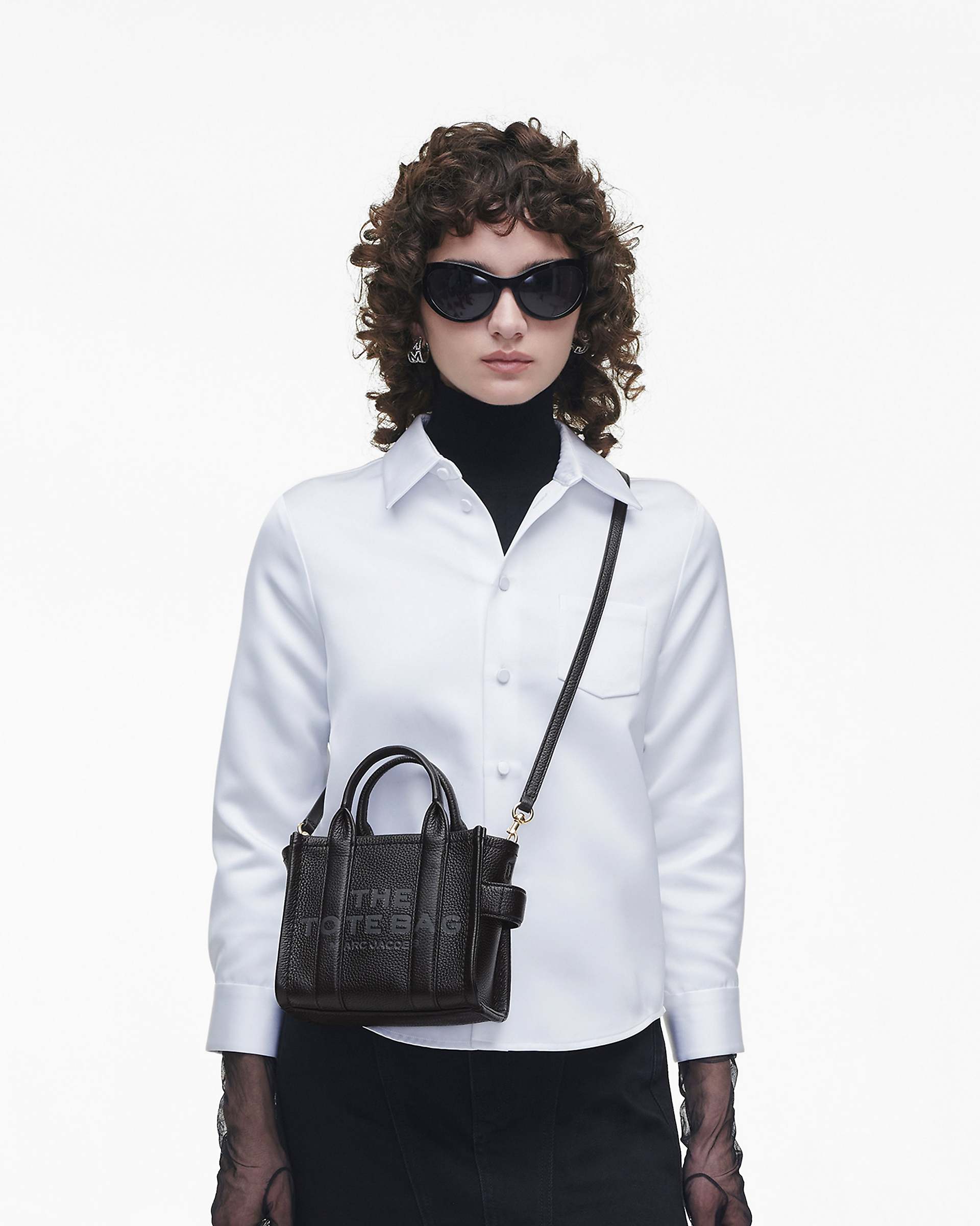 The Leather Crossbody Tote Bag - Black | Marc Jacobs for sale