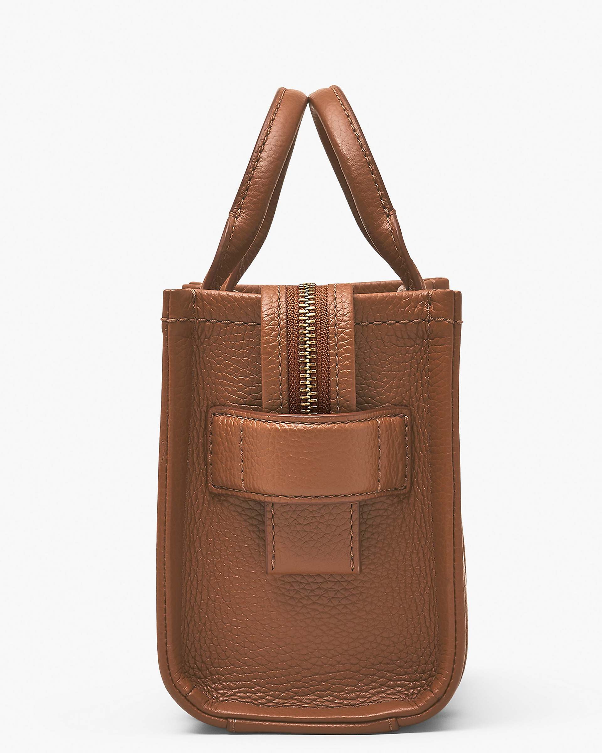 The Leather Crossbody Tote Bag - Argan Oil | Marc Jacobs on sale