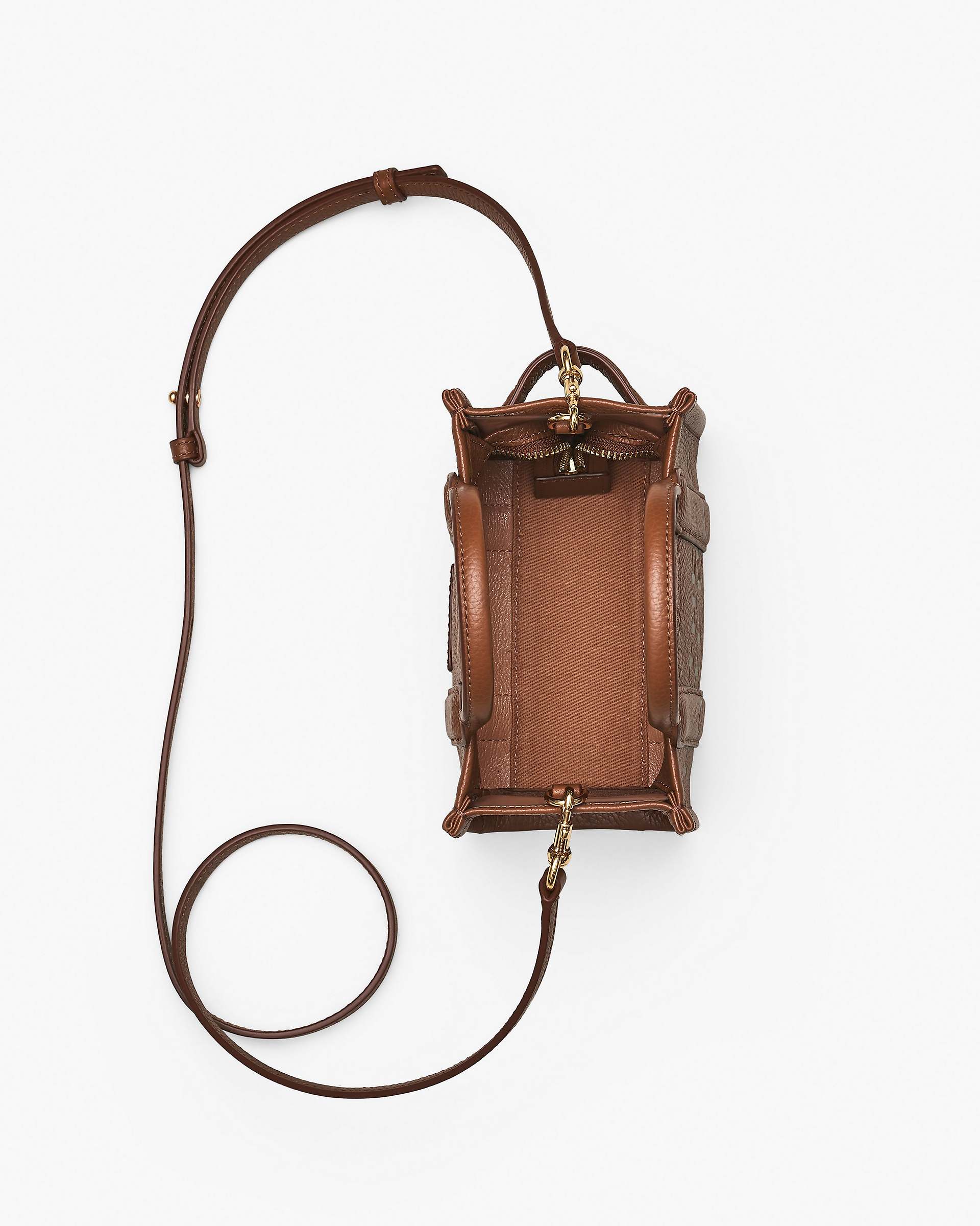 The Leather Crossbody Tote Bag - Argan Oil | Marc Jacobs on sale