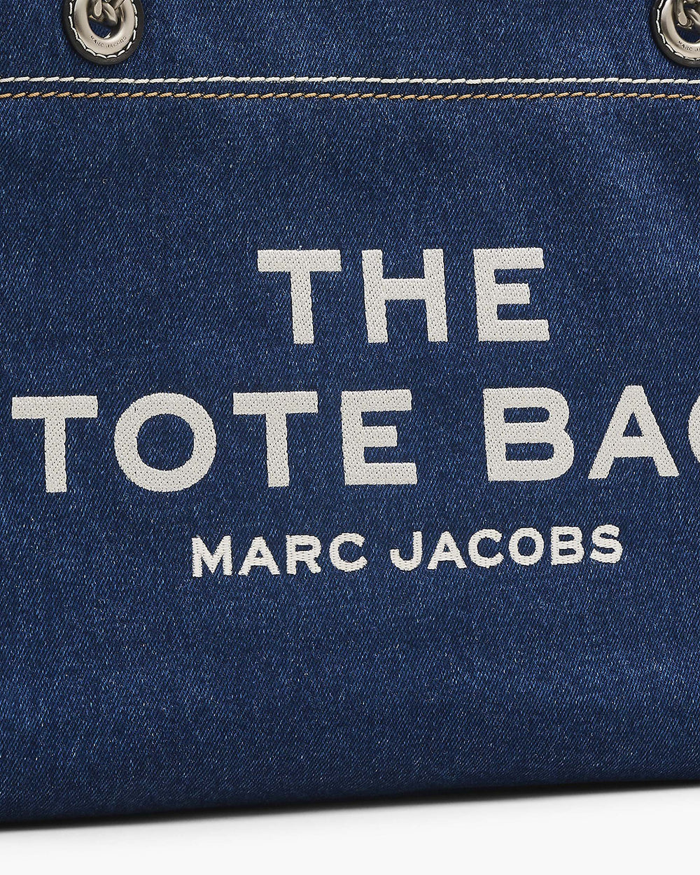 The Denim Chain Medium Tote Bag - Dark Wash | Marc Jacobs online