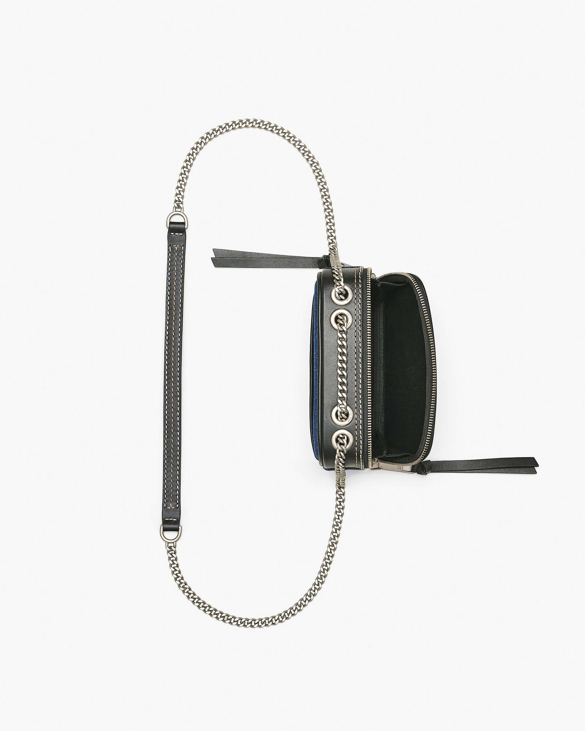 The Denim Chain Softshot - Dark Wash | Marc Jacobs on sale