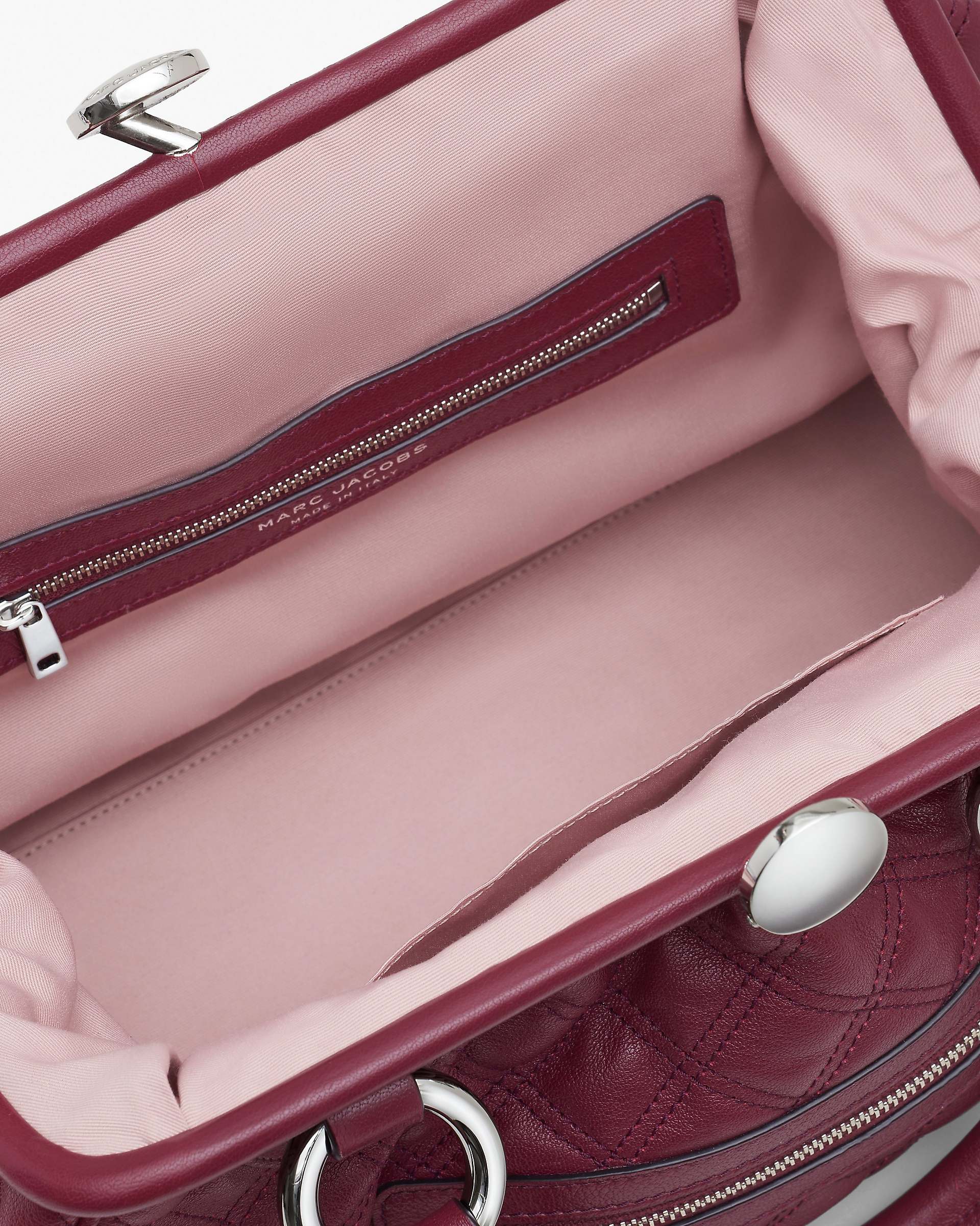 Re-Edition Quilted Leather Stam Bag - Cherry | Marc Jacobs on sale