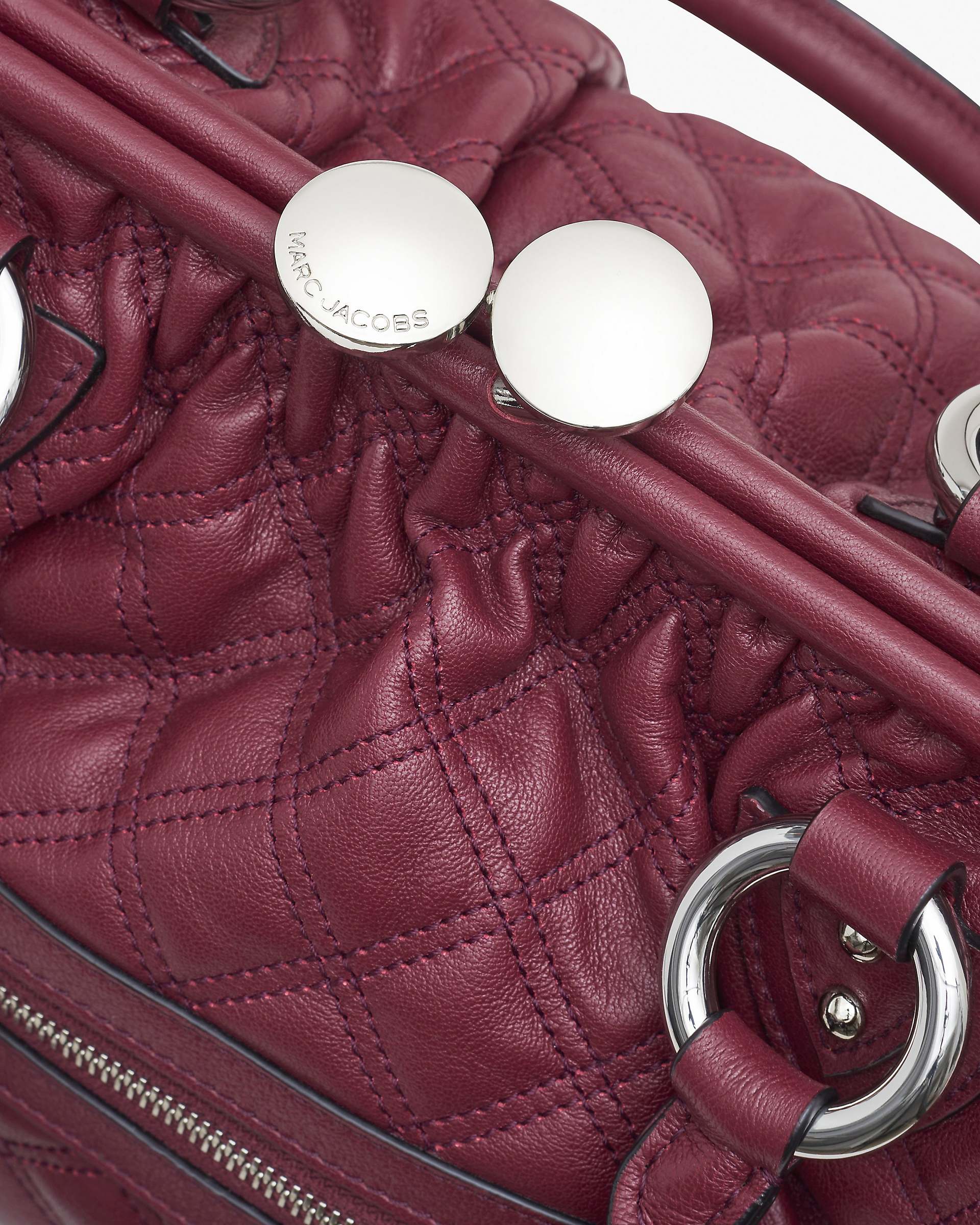 Re-Edition Quilted Leather Stam Bag - Cherry | Marc Jacobs on sale