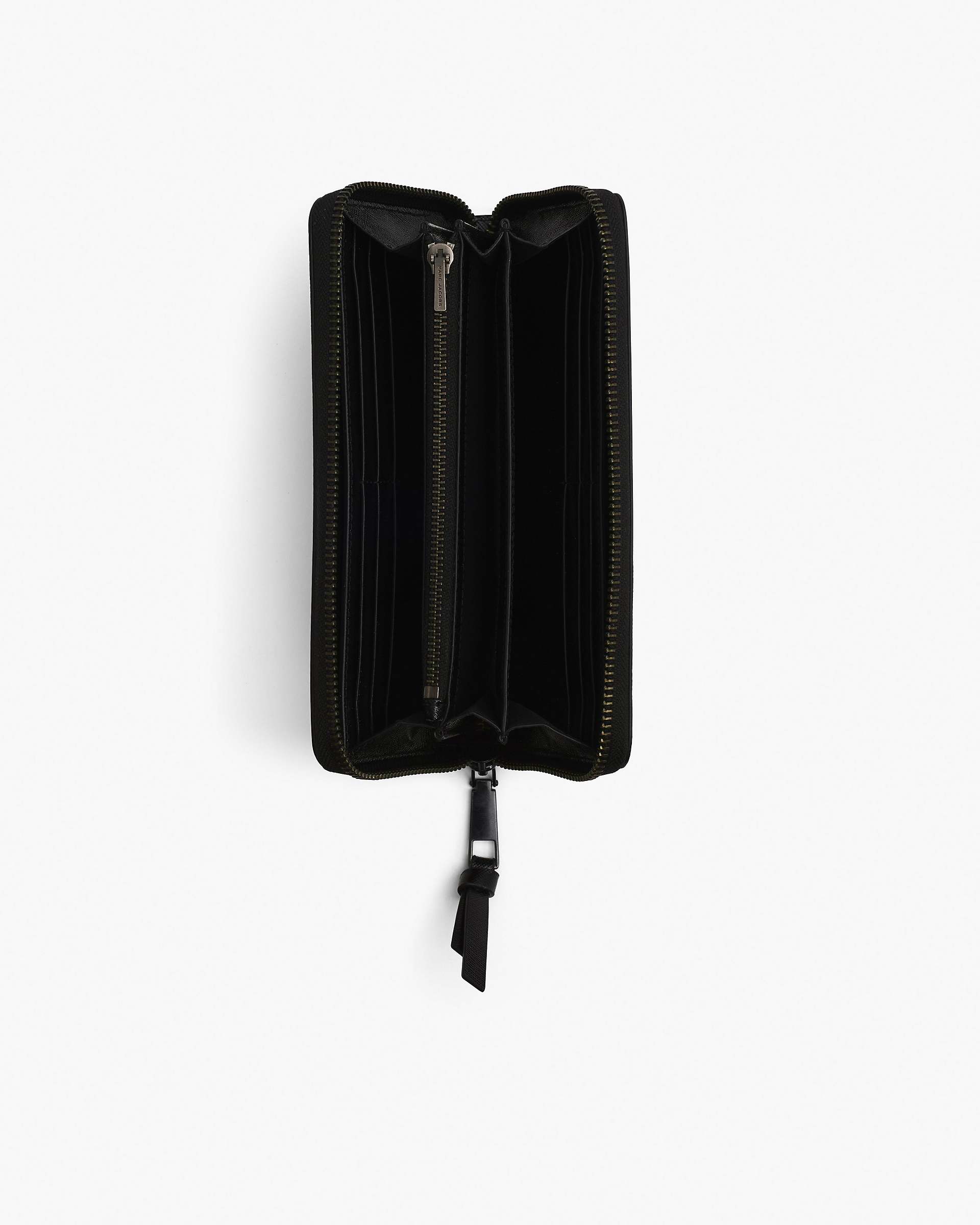 The Utility Snapshot DTM Continental Wallet - Black | Marc Jacobs online