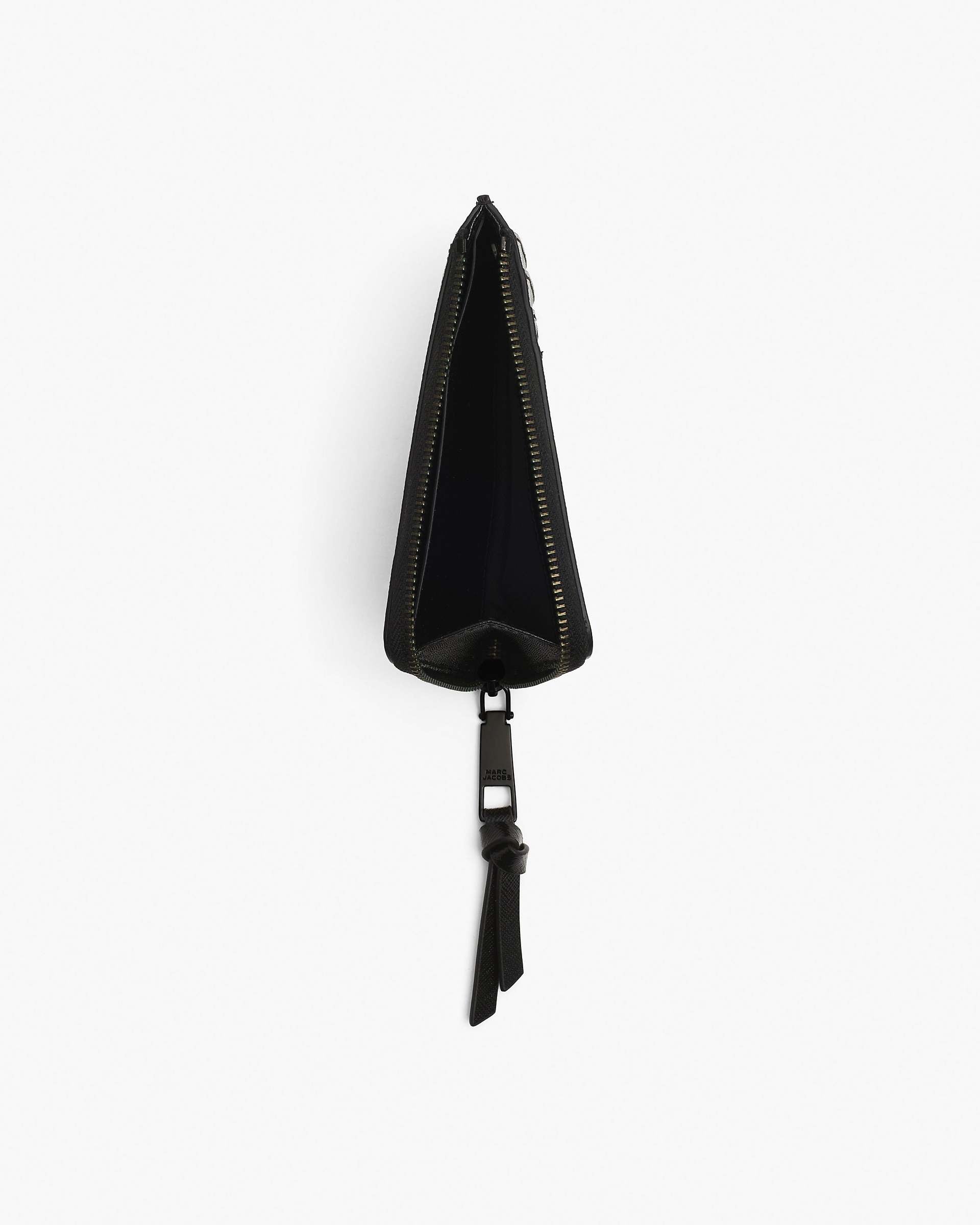 The Utility Snapshot DTM Top Zip Multi Wallet - Black | Marc Jacobs on sale
