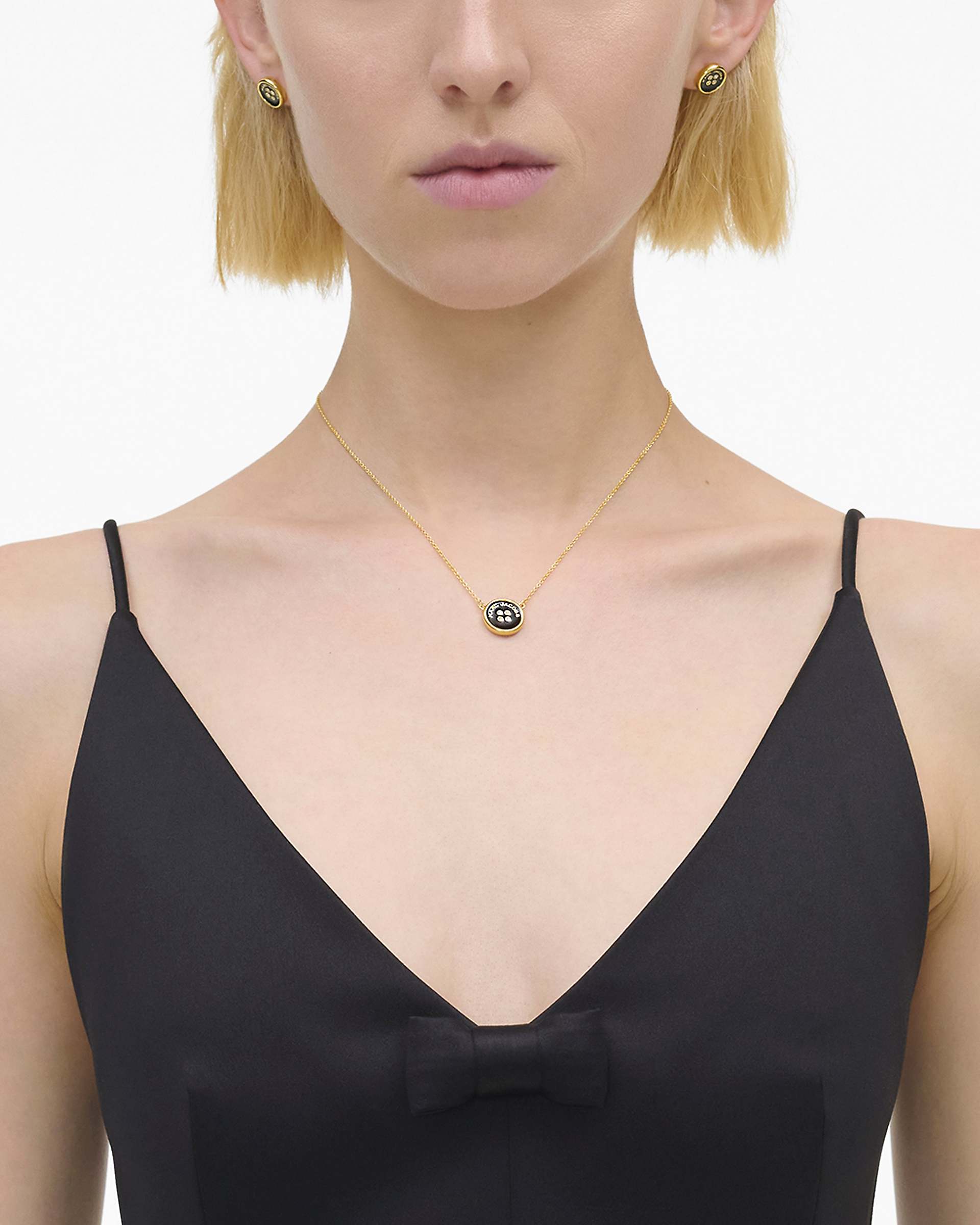 The Button Pendant Necklace - Gold/Black | Marc Jacobs discount
