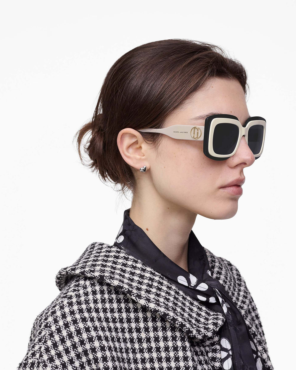 The Trompe Loeil Sunglasses - White/Black | Marc Jacobs for sale