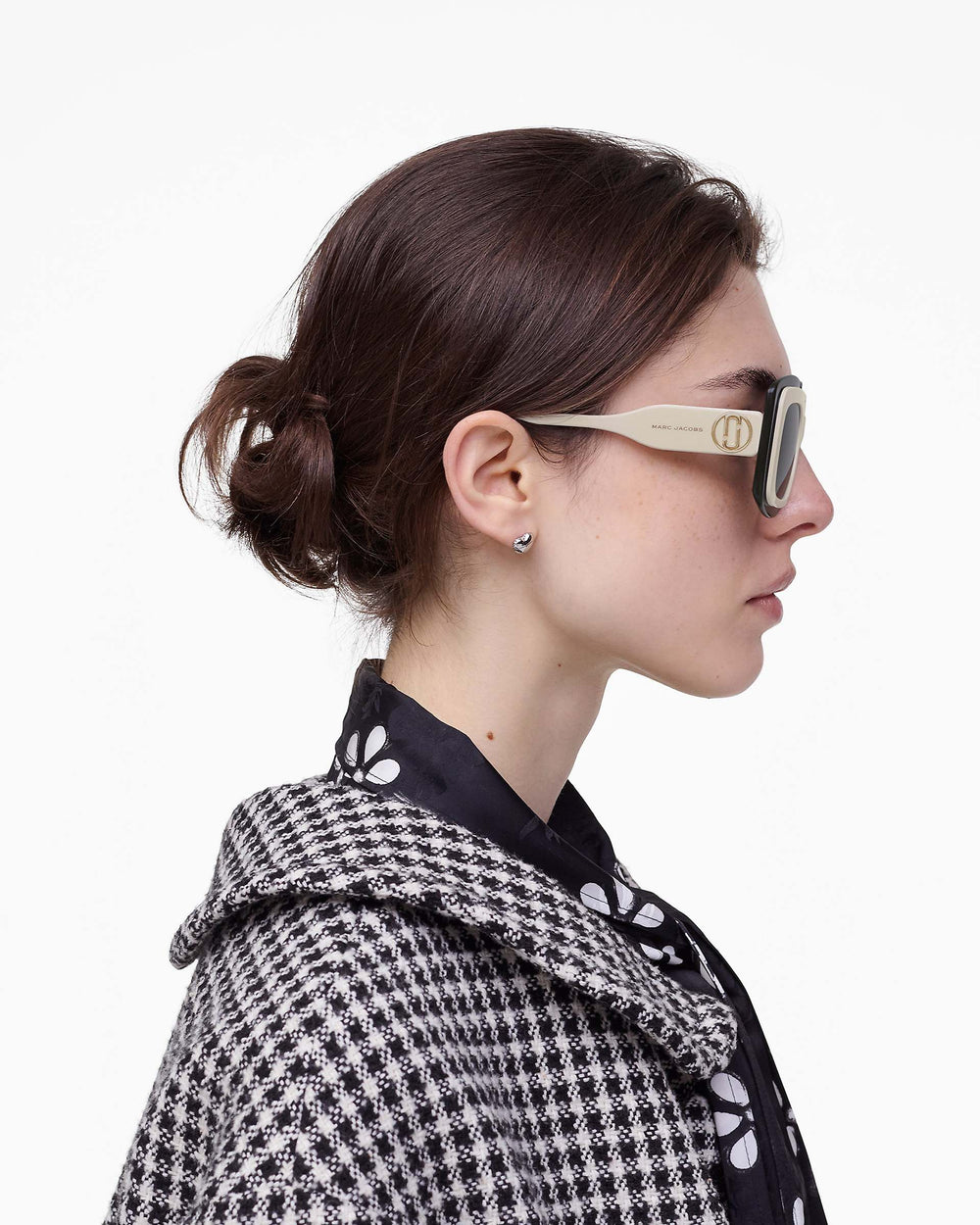 The Trompe Loeil Sunglasses - White/Black | Marc Jacobs for sale