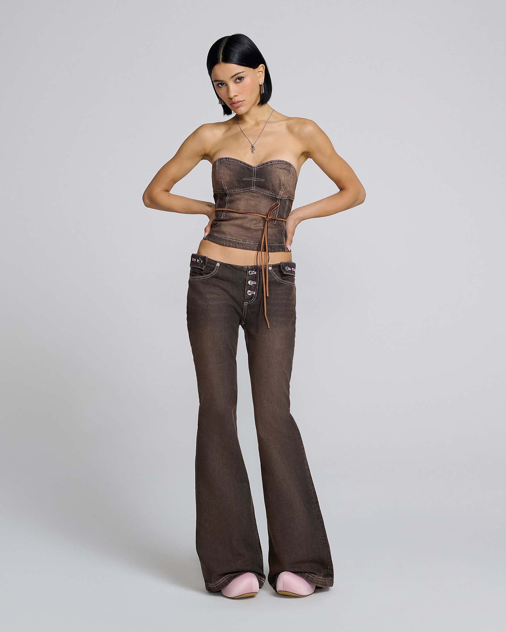 DETACHED WAISTBAND FLARED JEANS - Brown | Marc Jacobs online
